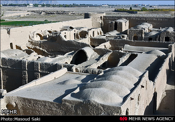 عکس: قلعه تاریخی مهرپادین مهریز