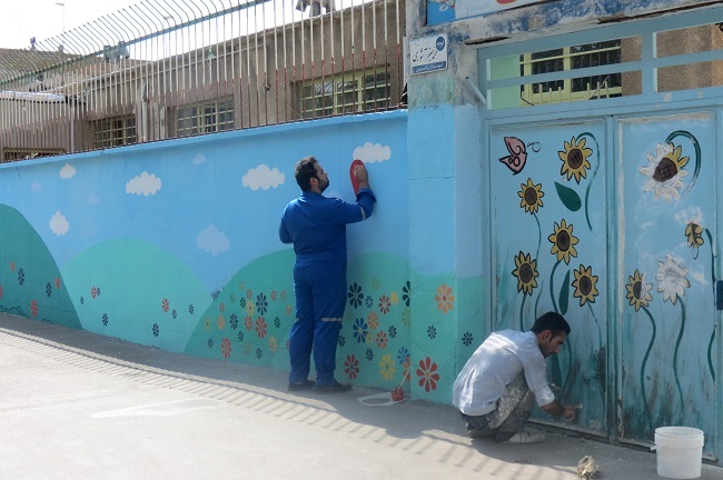 بیش از 4 هزار متر نقاشی بر دیوارهای مدارس شهر قزوین اجرا شد