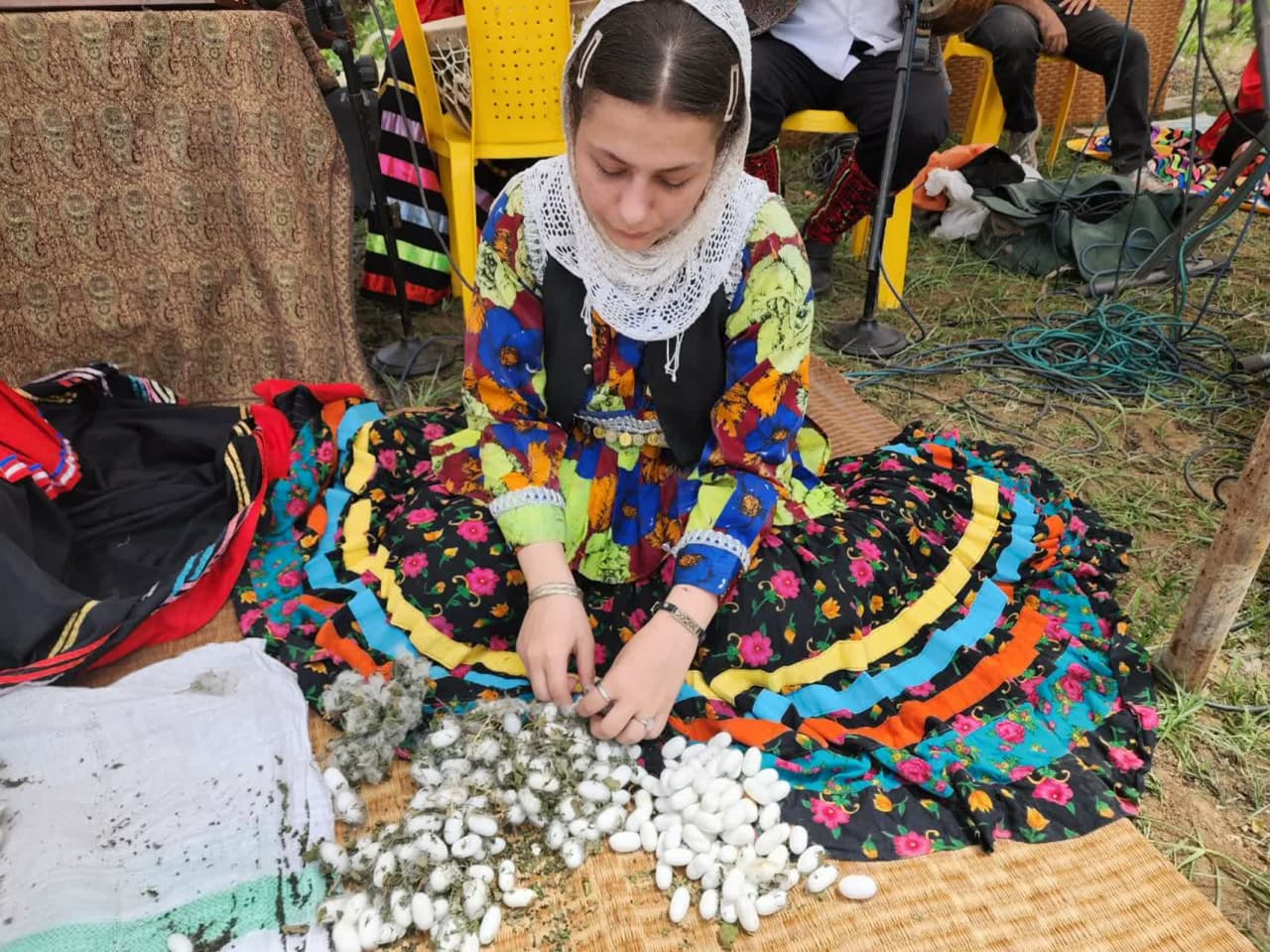 جشن ثبت جهانی میراث ناملموس پرورش کرم ابریشم وتولید سنتی ابریشم برای بافندگی  در شهرستان لنگرود