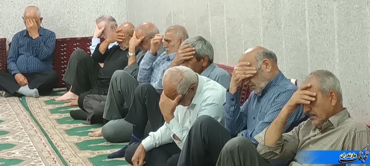 مراسم سالگرد ارتحال امام خمینی(ره) در مسجد قائم(عج) شهرستان نکا برگزار شد
