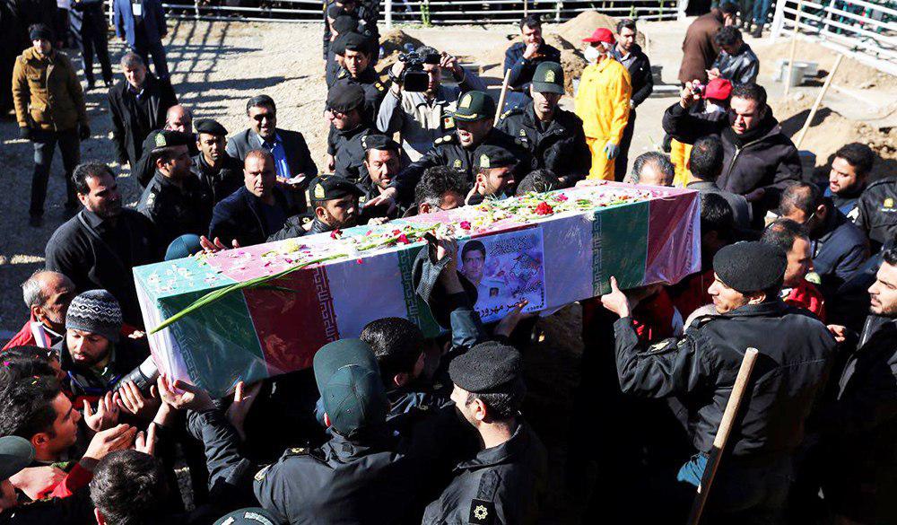 آتش نشانان حادثه پلاسکو به خانه ابدی رفتند +عکس