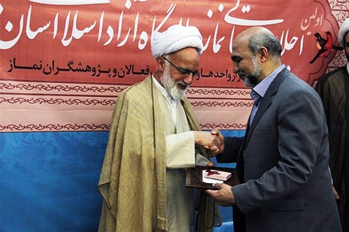 اتحاد حوزه و دانشگاه لازمه خنثی سازی توطئه های دشمنان انقلاب