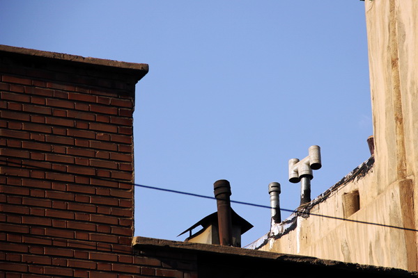 نازیبایی در معماری تهران