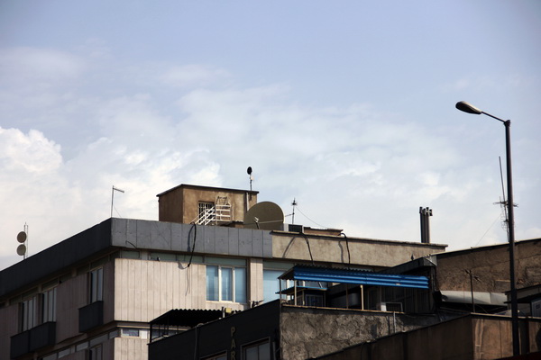 نازیبایی در معماری تهران