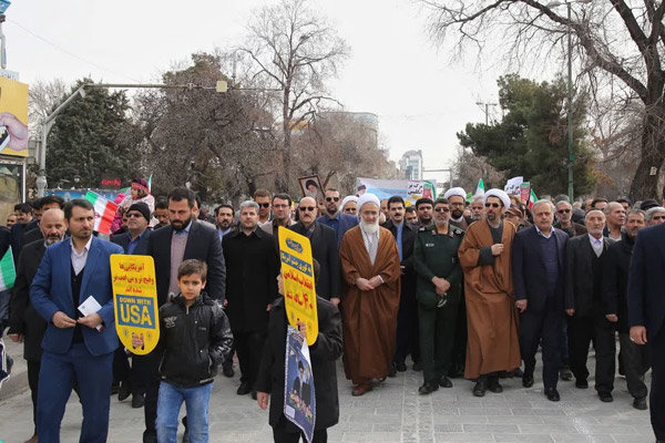 با حضور پرشکوه مردم قزوین، جشن ۴۰ سالگی انقلاب برگزار شد با حضور پرشکوه مردم قزوین، جشن ۴۰ سالگی انقلاب برگزار شد