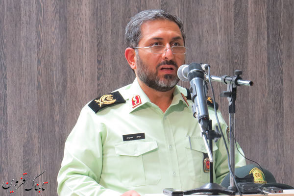 انهدام باند کلاهبرداری کارت به کارت توسط پلیس قزوین انهدام باند کلاهبرداری کارت به کارت توسط پلیس قزوین