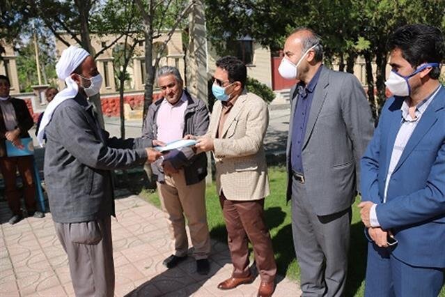 فعالیت در آرامستانها از سخت ترین مشاغل است فعالیت در آرامستانها از سخت ترین مشاغل است