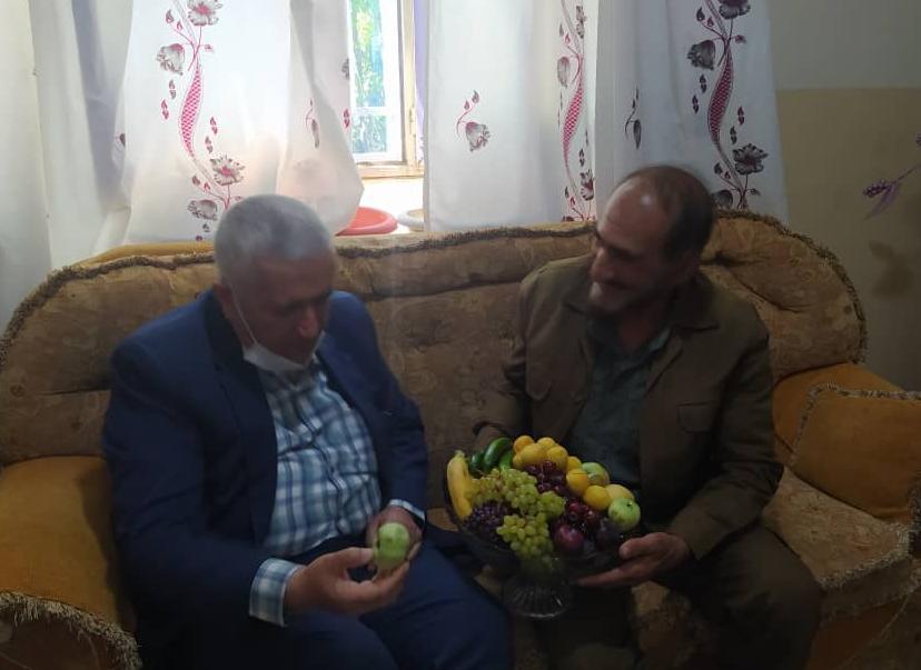 تجلیل معاون سیاسی امنیتی استاندار از رفیق بلوط استان