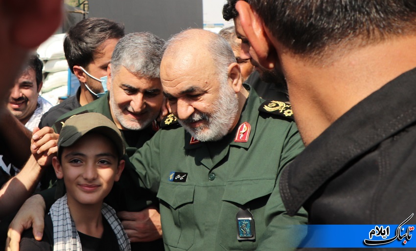 یک هزار دستگاه اتوبوس سپاه نقل و انتقال زوار را در داخل کشور انجام میدهند یک هزار دستگاه اتوبوس سپاه نقل و انتقال زوار را در داخل کشور انجام میدهند