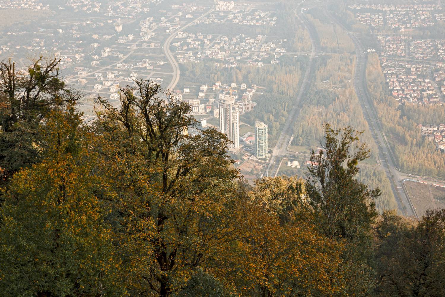 طبیعت پائیزی جنگل دالخانی و نمک آبرود مازندران
