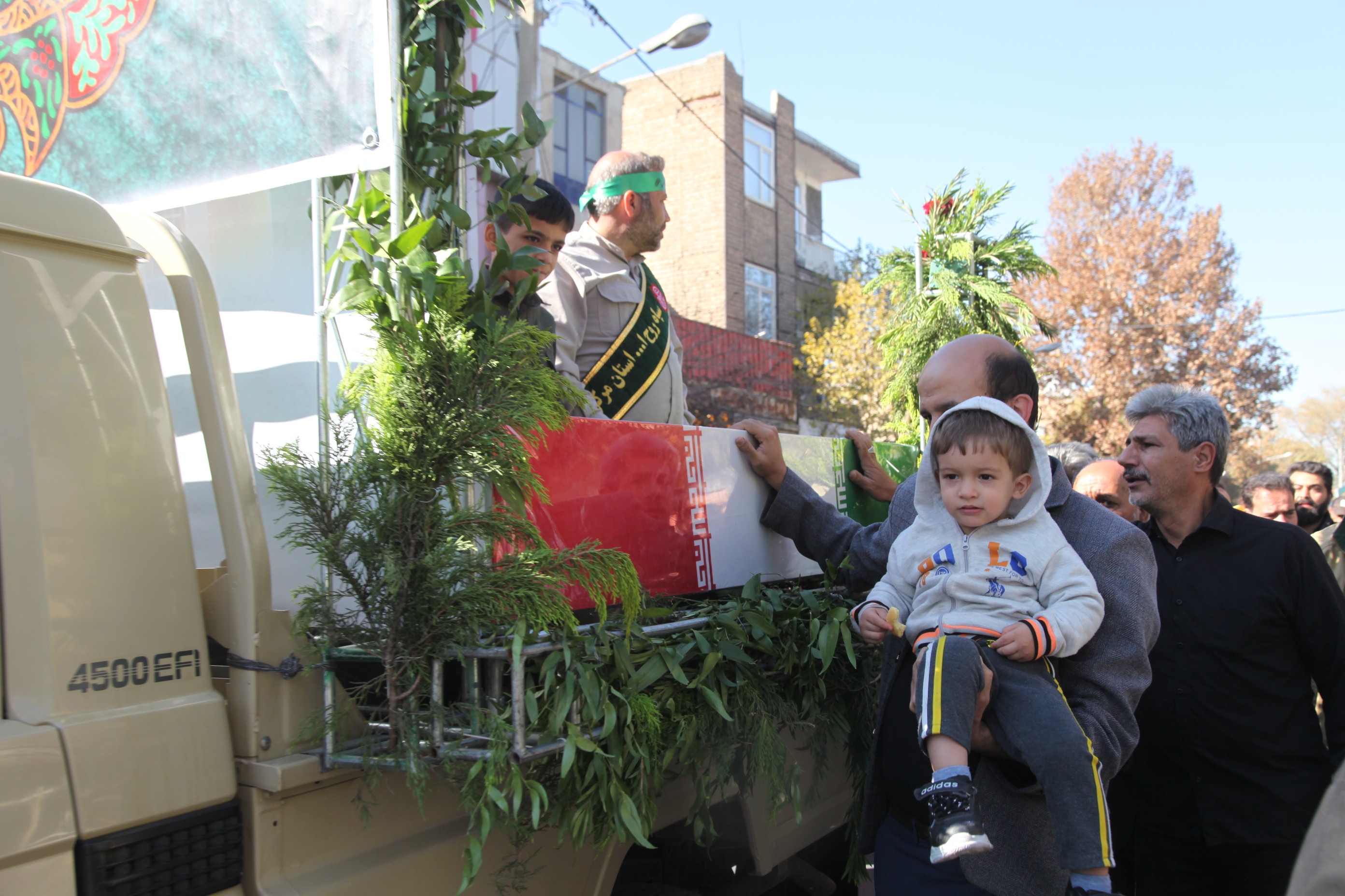 در سالروز شهادت حضرت فاطمه (س) پیکر شهدای گمنام میهمان مردم اراک